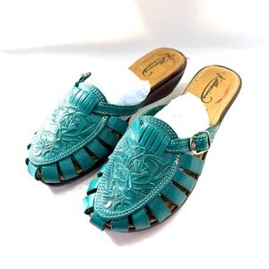 Turquoise Mexican Hand Tooled Floral Leather Floral Mule Sandals - Size 9